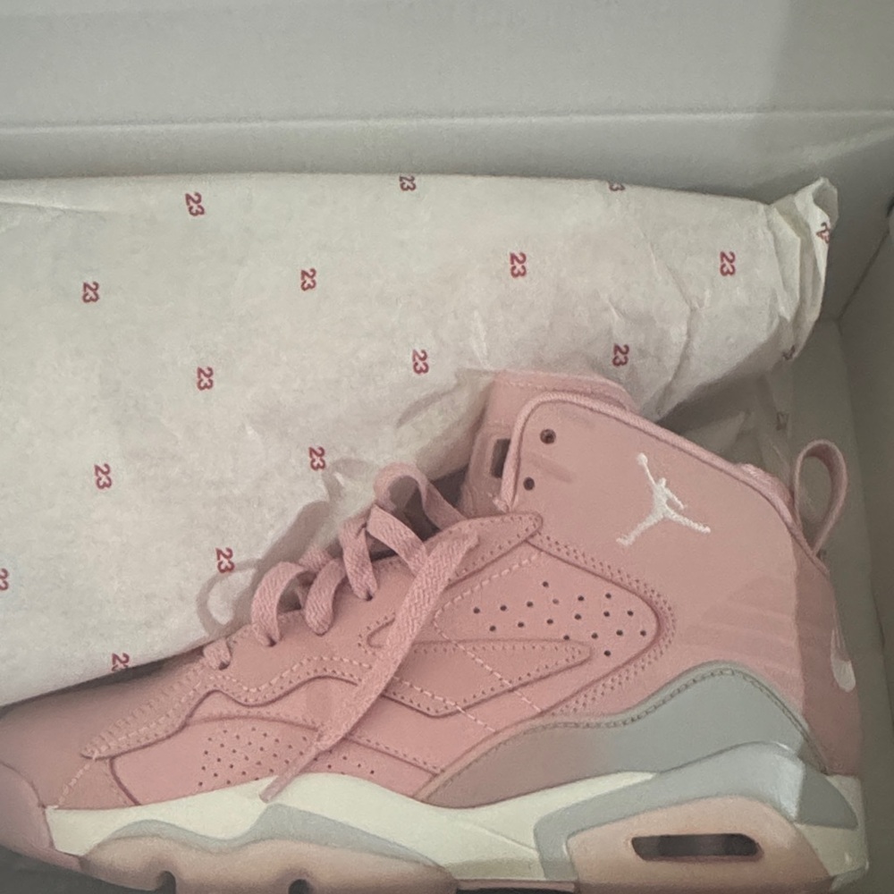 Jordan Women's Sneakers in Pink and Gray